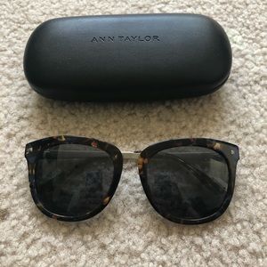 Ann Taylor oversized Sunglasses